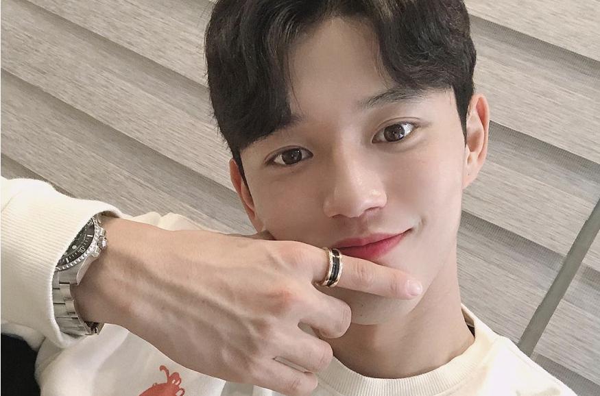 黄旭熙韩国被夸帅,黄旭熙中文被嘲笑