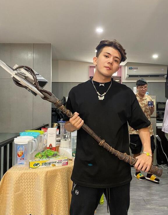 隆鼻失败网红取假体,网红整容鼻子失败案例