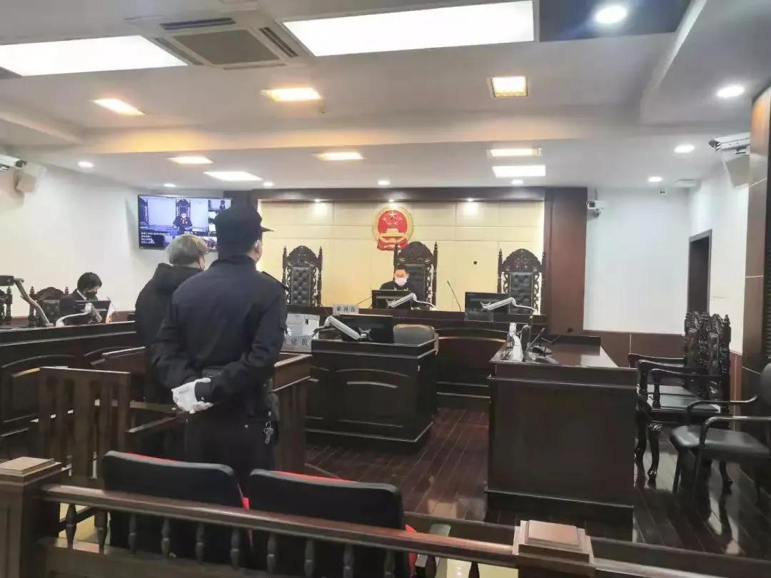 男子骗取购买口罩善款,捐赠口罩遭遇诈骗