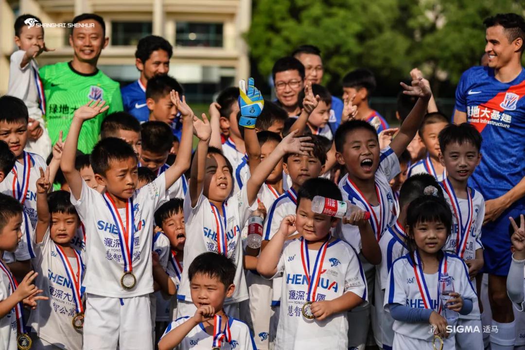 种下一颗梦想的种子关于足球,种下一粒青春的种子