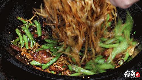 南阳正宗铁锅焖面,南阳焖面哪家最好吃