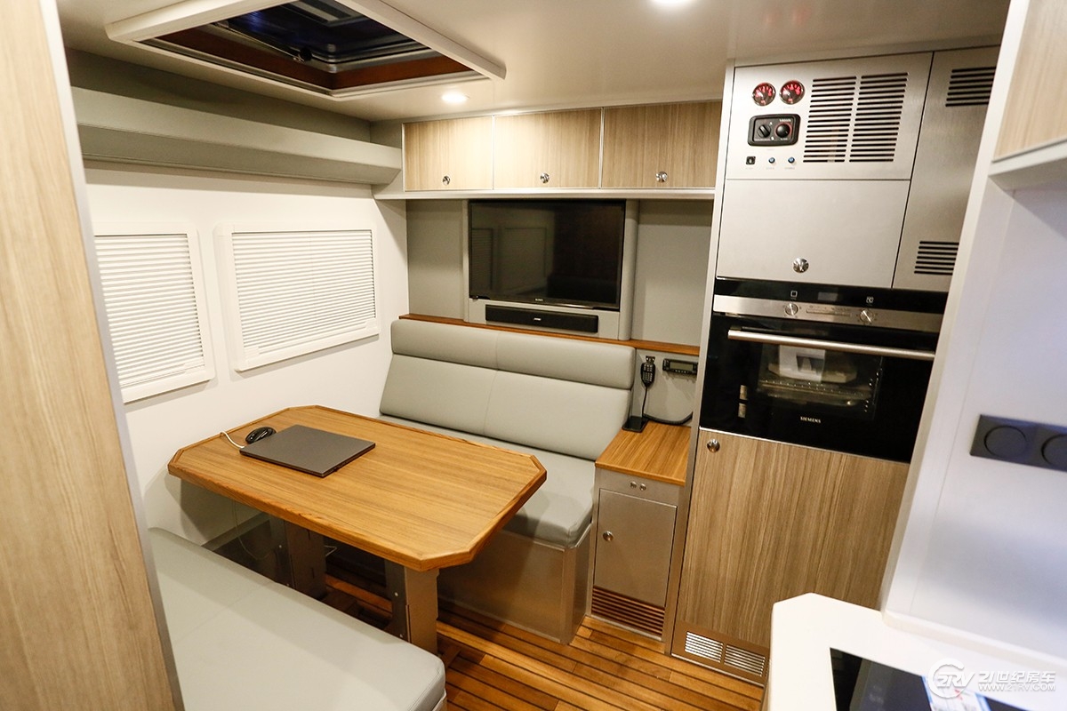 最便宜又大型的睡人最多b型房车 (2019最便宜房车国六c型房车)