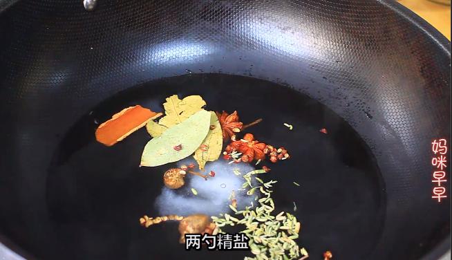疫情不出门自己做饼吃,疫情不出门在家做美食视频
