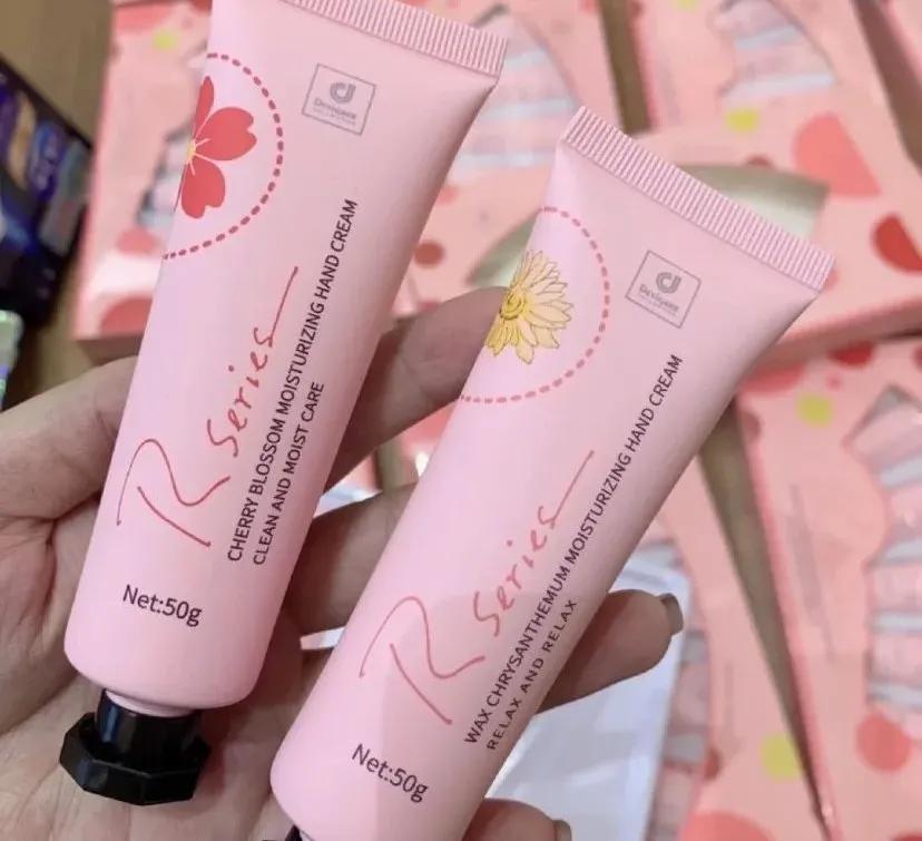 凡士林保湿滋润和保湿倍润区别,凡士林隔绝火