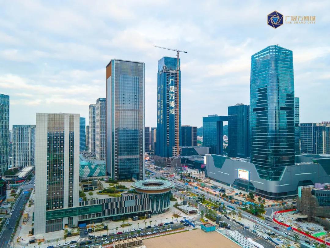 万博打卡地视频,万博广场必打卡的地方