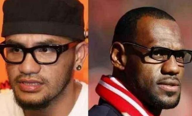 灏忎箶涓瑰垬鐨囧彅鎾炶劯,灏忎箶涓规挒鑴稿垬鐨囧彅