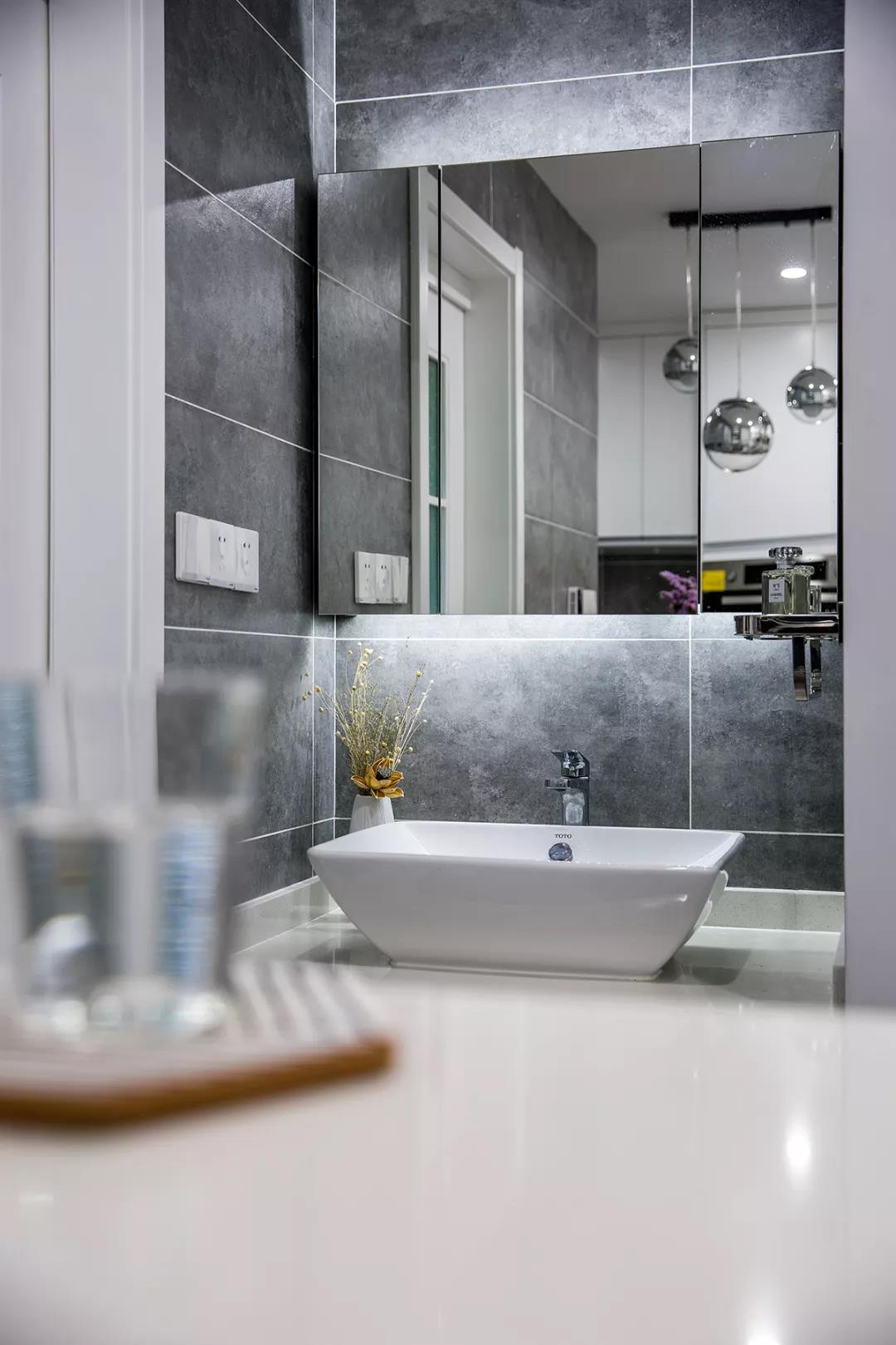 2米6墙面悬空电视柜怎么做,客厅85寸电视柜做多高