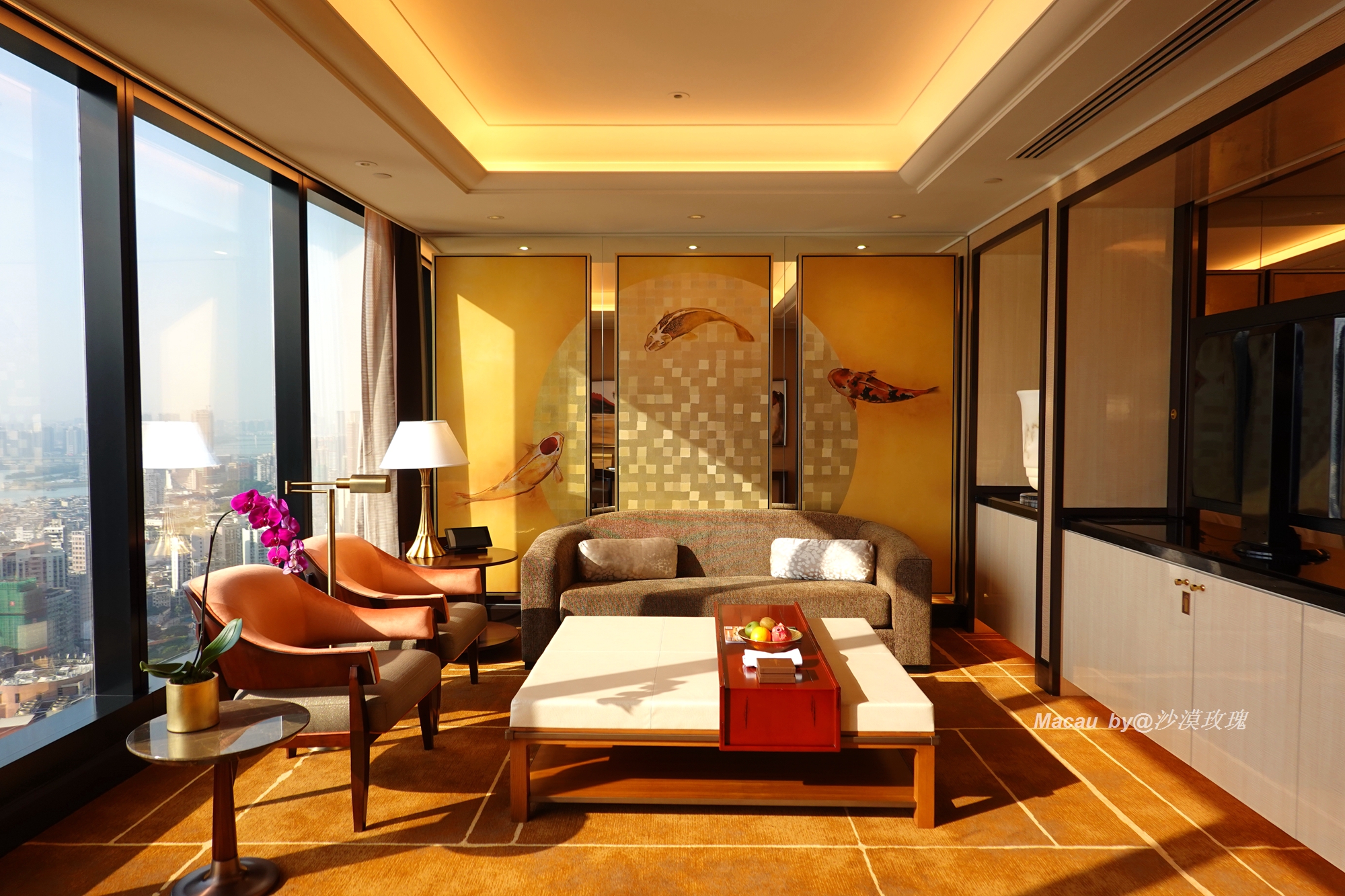 澳门葡京酒店豪华客房一晚多少钱,澳门的美高梅酒店住一晚要多少钱