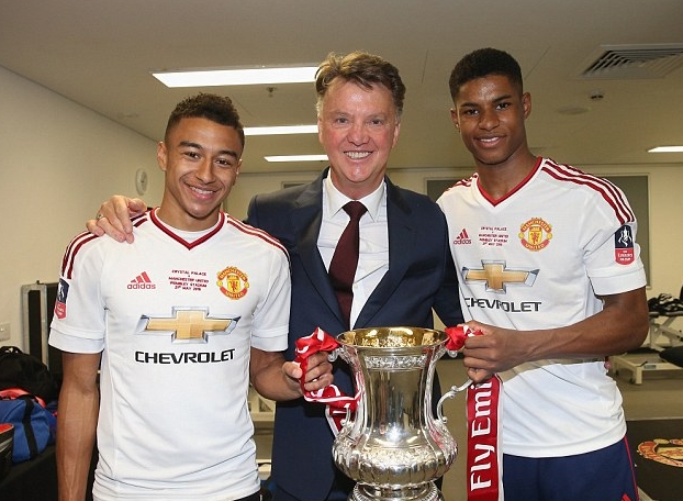 拉什福德将功补过,拉什福德无解世界波