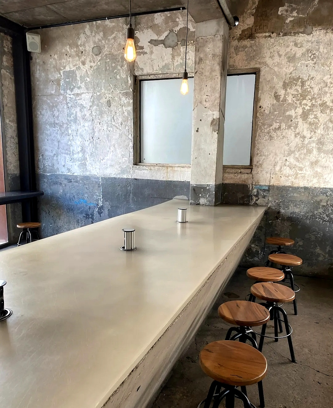 韩国网红设计师，把旧厂房改造成咖啡烘焙店，开这样的店真幸福