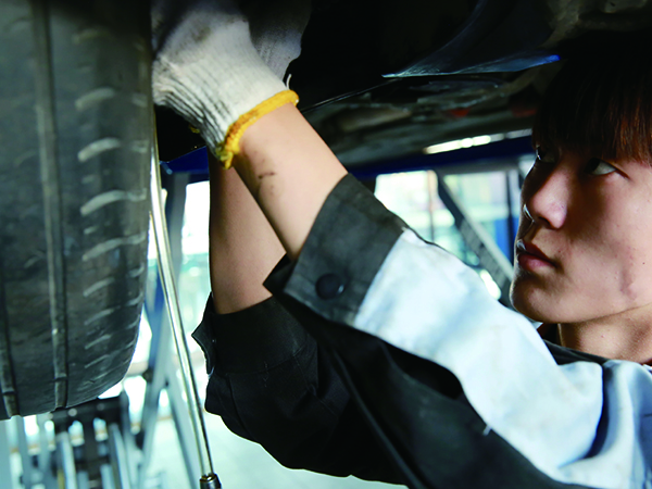 为什么有的车高速发飘,为什么有些车高速感觉飘