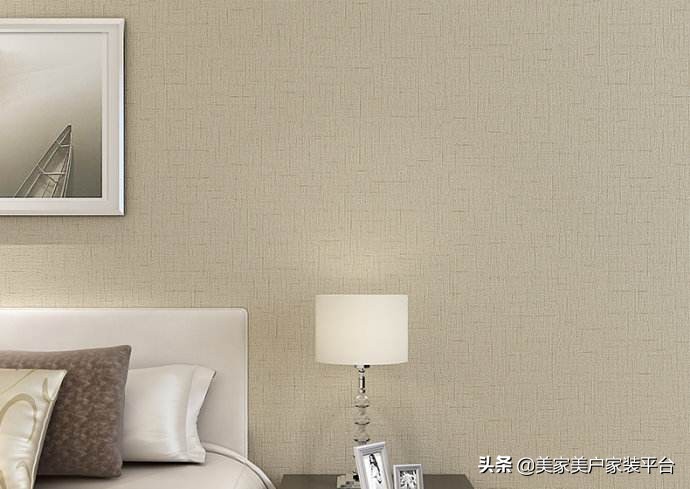 贴墙纸最好找专业师傅,贴墙纸找师傅