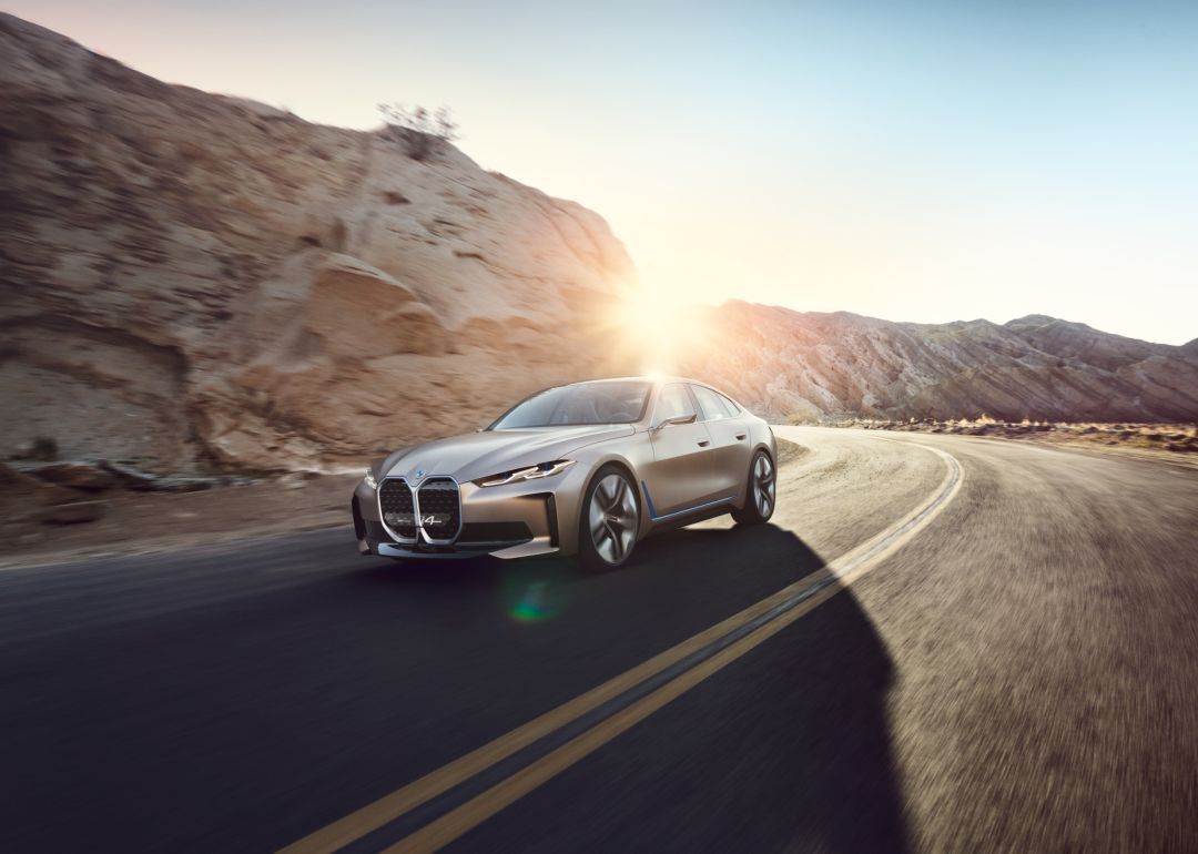 宝马i4vs特斯拉,宝马i4智能驾驶对比特斯拉