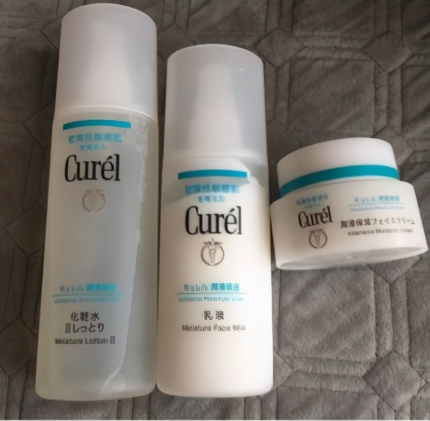 男生毛孔粗大用什么护肤品比较好,男生有什么好的护肤品推荐