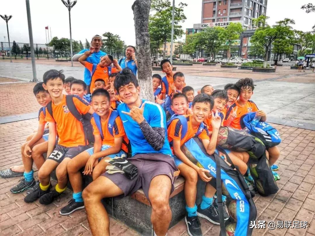 07年最有名的足球球星,07年出生的足球球星