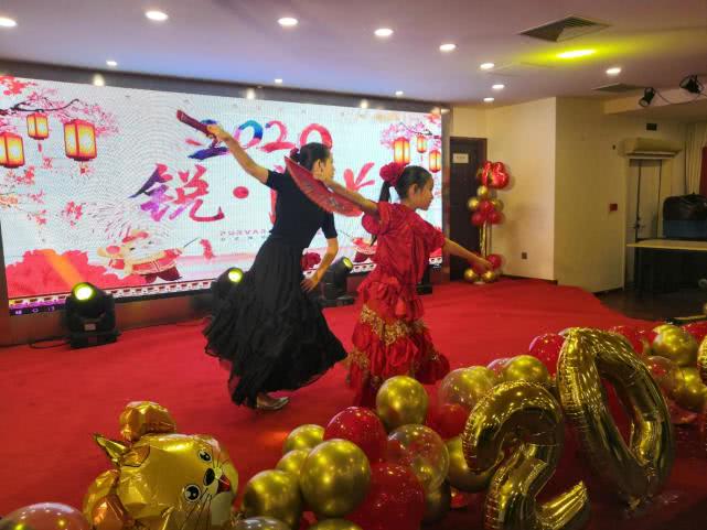 梦起金鸡湖锐气蕴成长—2020年方正璞华年会（苏州站）圆满落幕