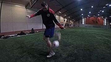 足球小技巧和足球花式动作,足球技巧花式大全