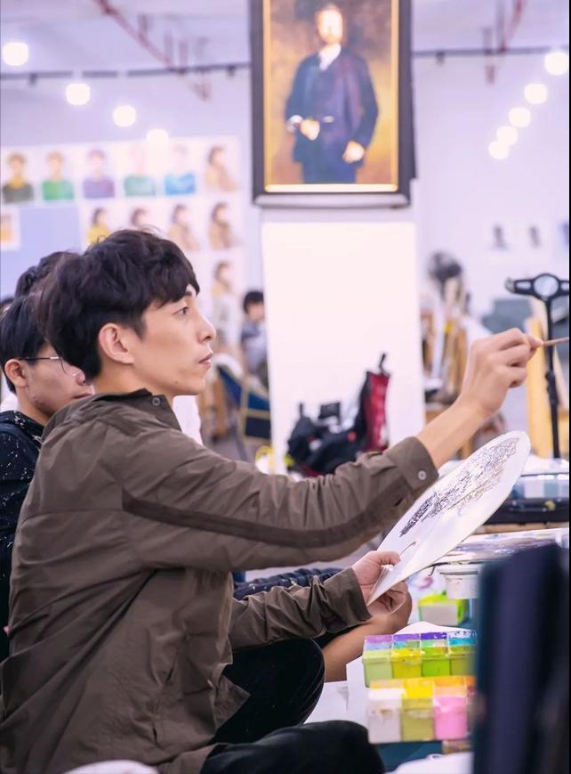 杭州孪生画室和白墙画室哪个好,杭州画室哪个学校最好