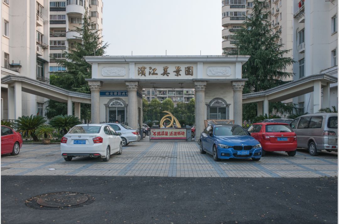 3年拍了400多个小区大门!温州这个摄影师这样说