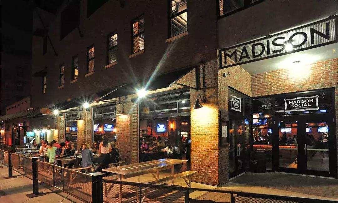 从第43位跃居公立大学Top18，这所大学凭什么能三级跳？