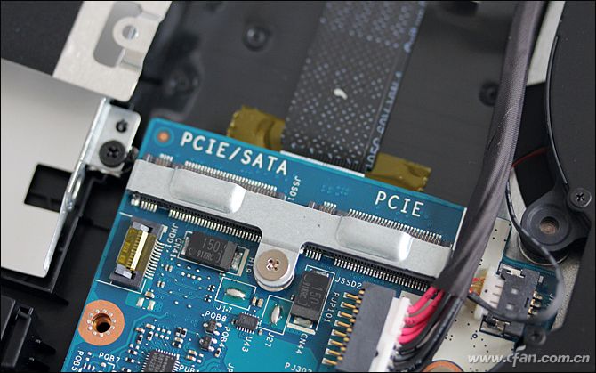 指甲盖大小存储卡能存多少,目前速度最快的存储卡