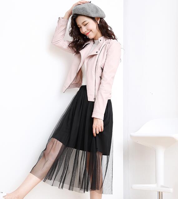 黑色修身机车短款皮衣搭配,短款机车皮衣高级穿搭小个子