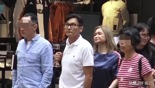 tvb冻龄艺人和妻子,tvb人气花旦认搬二千万豪宅