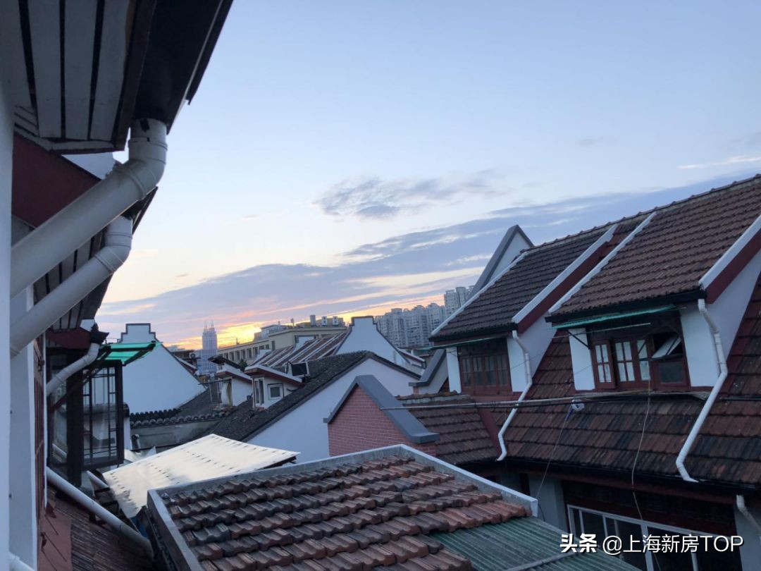 上海工资14000怎么买房,上海外滩一线江景399平左右大平层