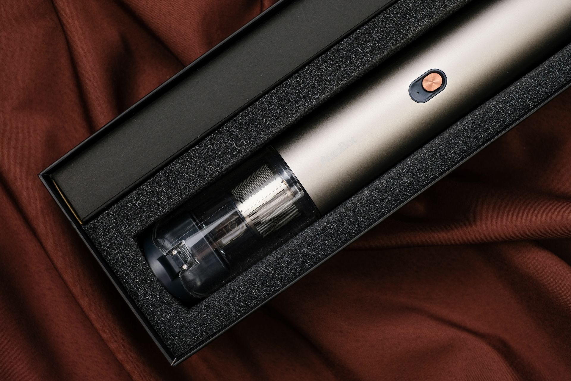 迷你小身材,迷你轻携无线吸尘器