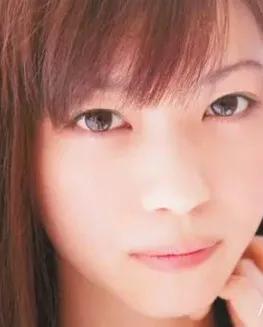 超越钟楚曦的“do脸王者”！翻了1000张照片终于知道她多牛…