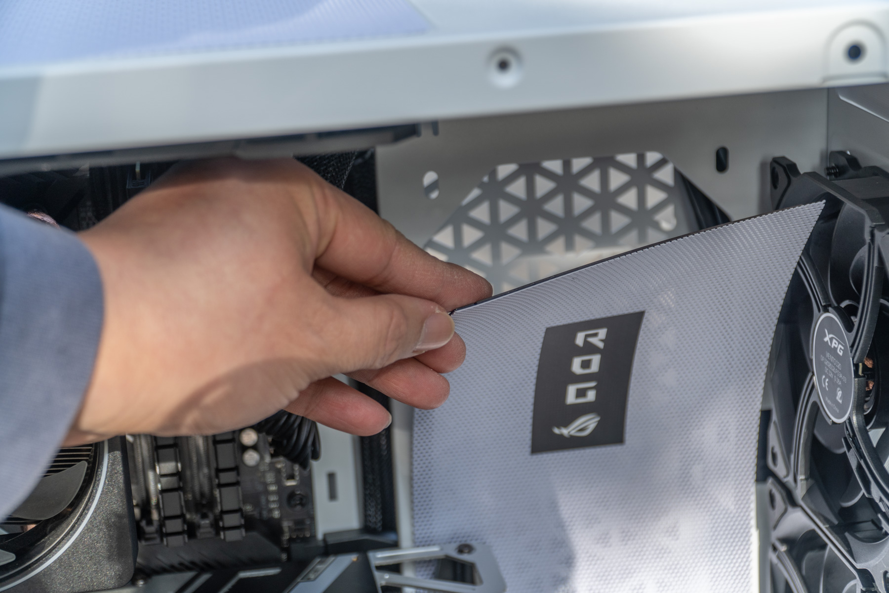 xpg入侵者机箱风扇,威刚xpg入侵者机箱教程