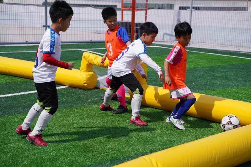 青岛国信体育公园,青岛国信体育广场