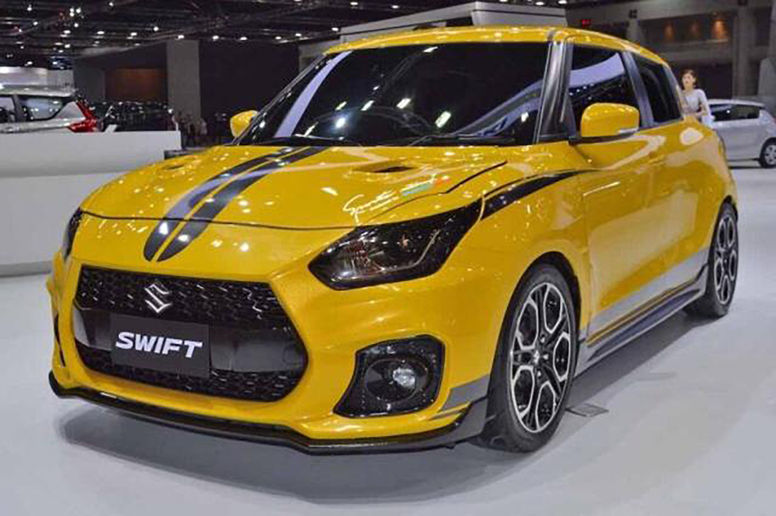 铃木雨燕哪个版本油耗低,23款铃木雨燕配1.4t引擎