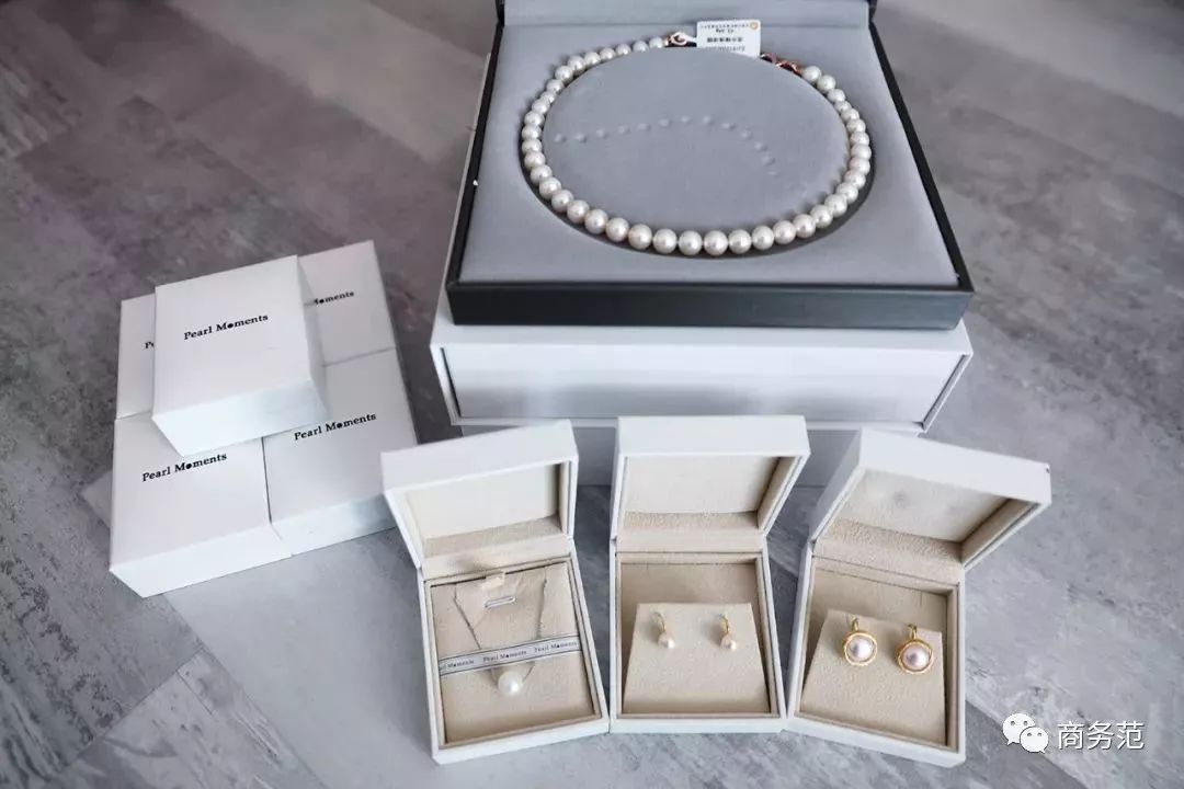 拆开之前收到的54个快递，每一份都让人感到美好