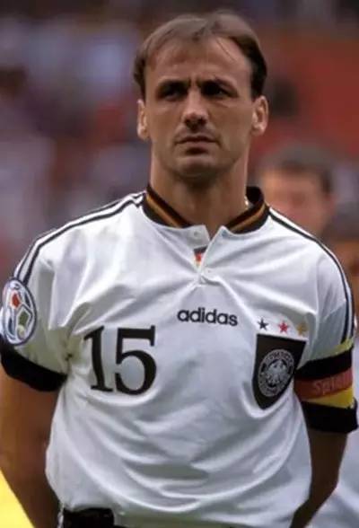 足坛十大防守型后卫,足坛防守最好的11人