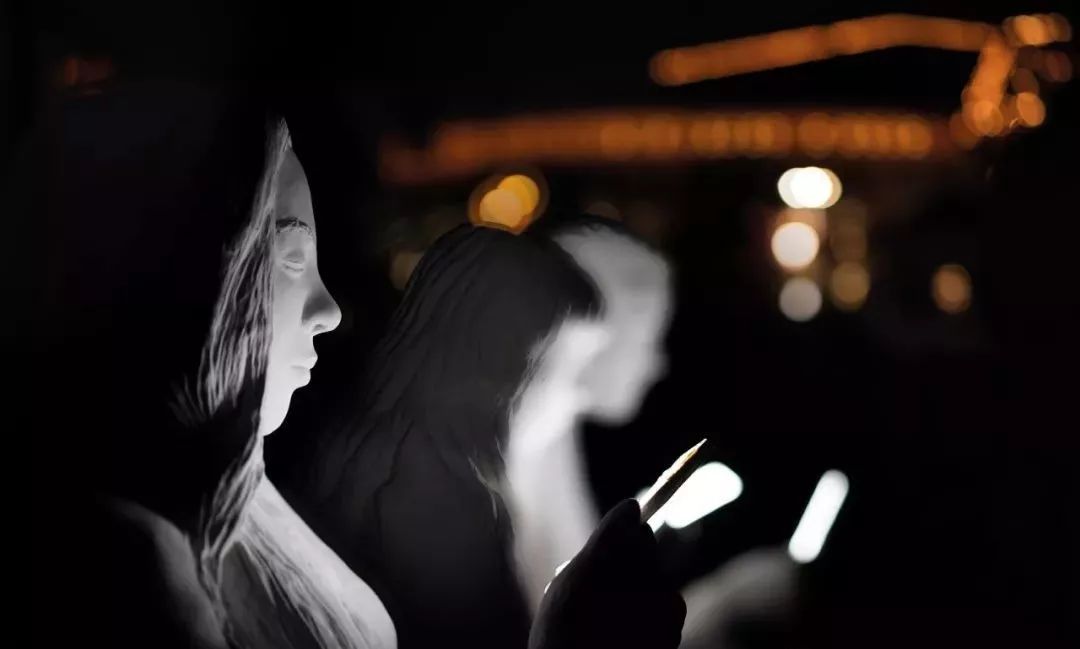 美得足以让人忘记时间流逝,美得让人静止的瞬间