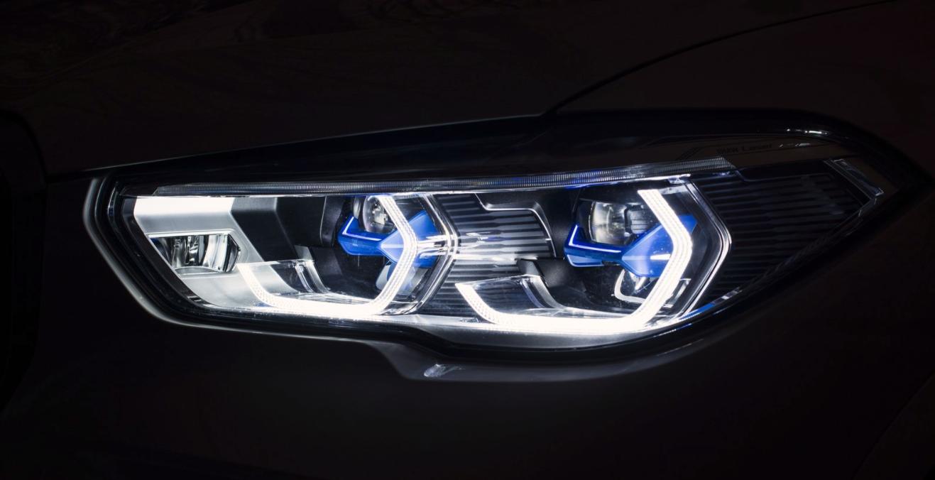 试驾国产宝马x53.0t跑高速,海外宝马x5柴油版冷启动