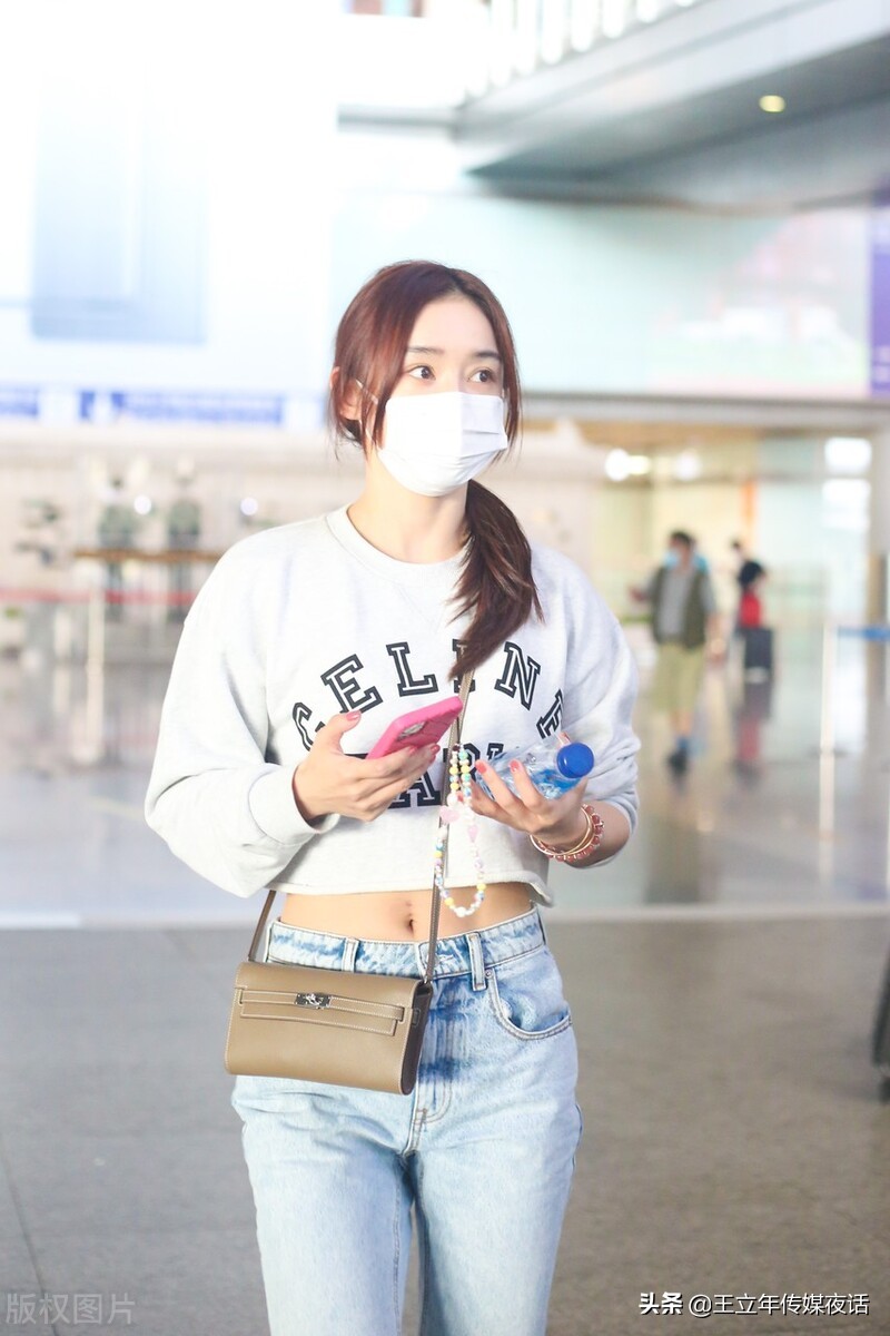 袁姗姗在煎饼侠的造型,袁姗姗云巅之上惊艳