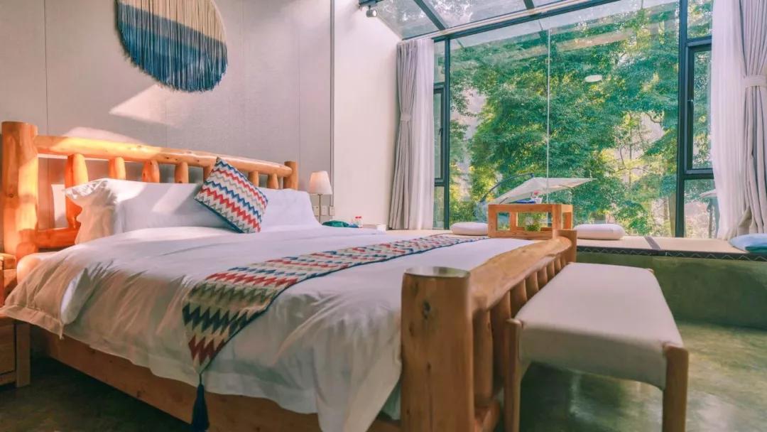 成都民宿推荐青城山,青城山花娟树屋民宿