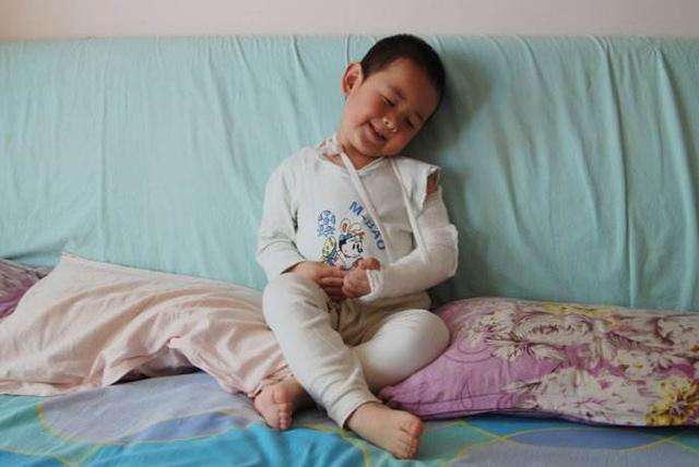 骨折卧床老人护理知识和技巧,儿童骨折后怎么照顾