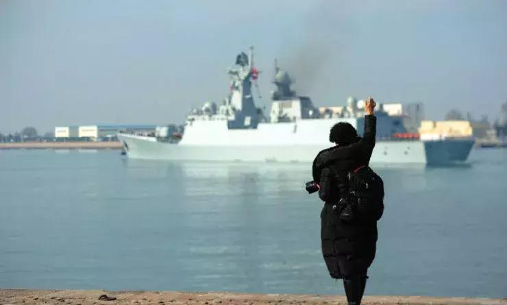 当军嫂很不容易吗,当军嫂很光荣吗