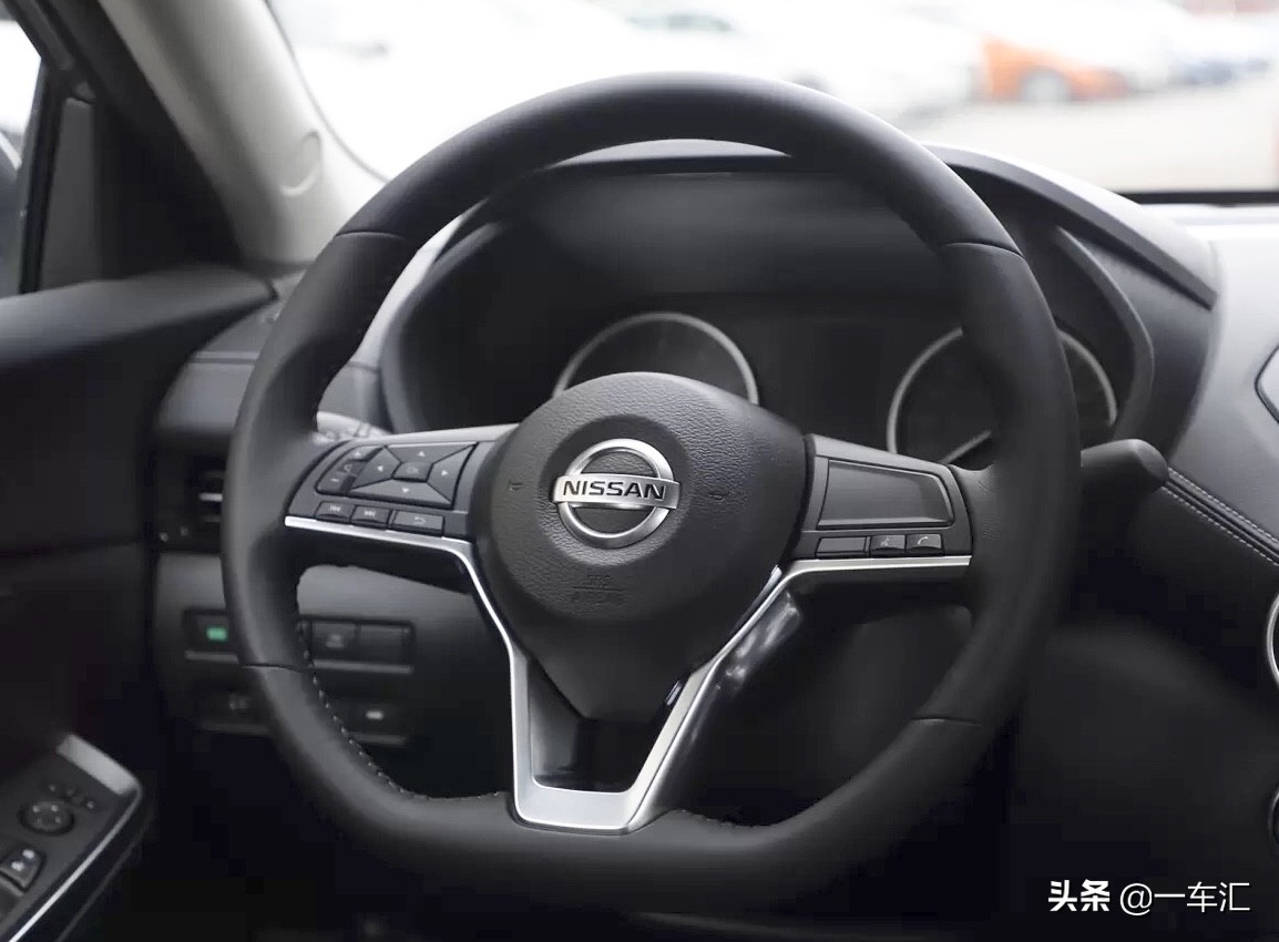 日产轩逸悦享版手动挡多少钱,14代轩逸悦享版手动挡价钱多少