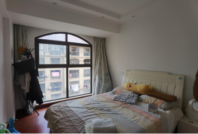 凶宅主人需要给凶宅试睡员钱吗,凶宅试睡员一定要在凶宅睡一晚吗