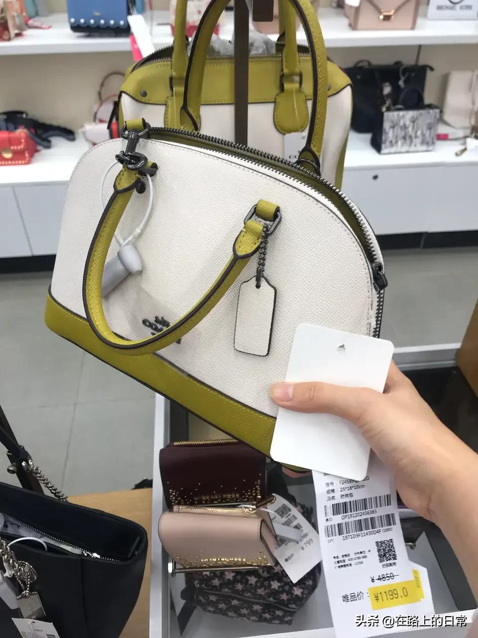 买coach包包现在哪里最合适,买coach香港专柜还是dfs