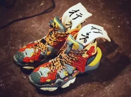 易烊千玺同款小众好物,易烊千玺蔡徐坤同款国潮鞋