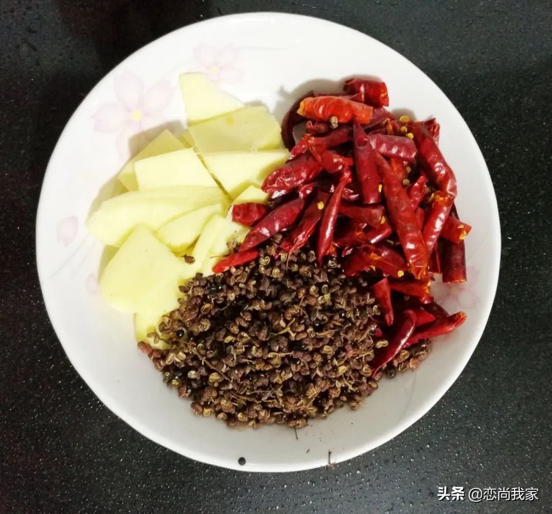 麻辣牛肉干鲜香酥烂麻辣爽口,原味牛肉干怎么做成麻辣牛肉干