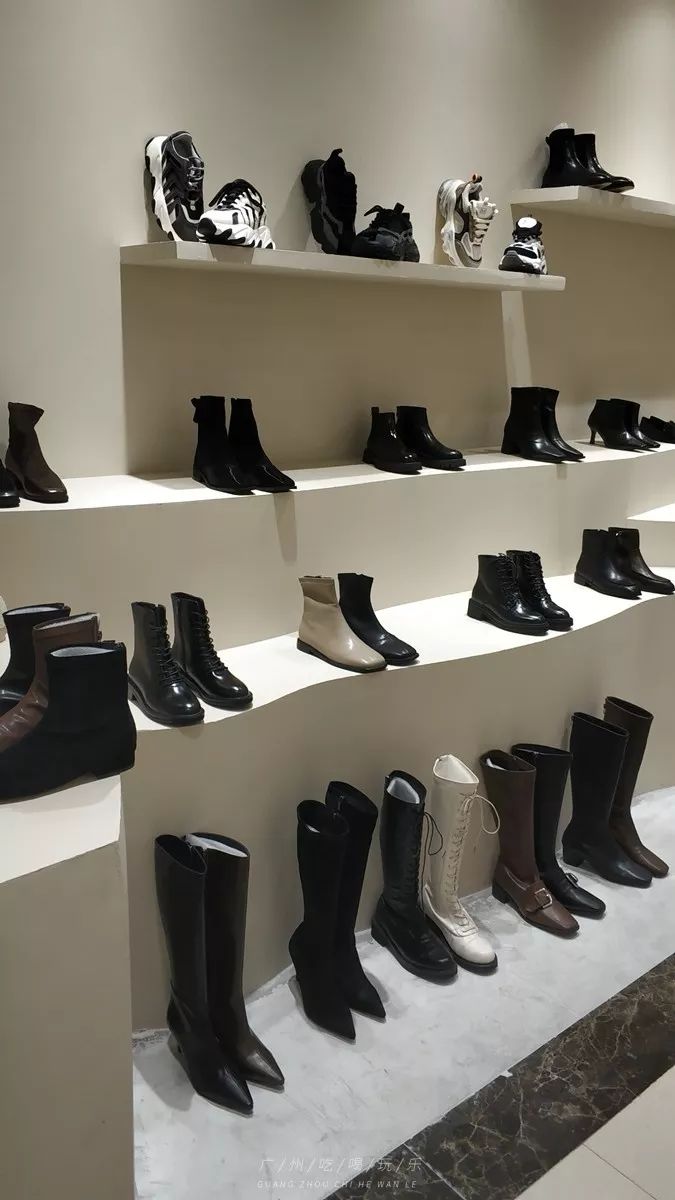 韩国东大门服装批发有几个大楼,广州韩国东大门服装批发拿货