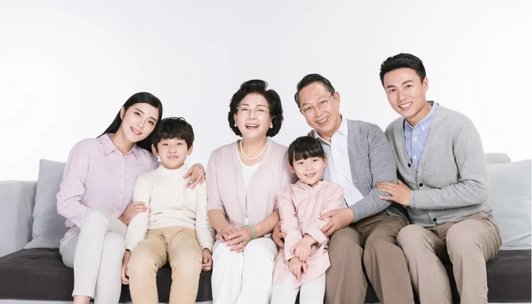 未来郊区带花园别墅,未来带院子的楼房