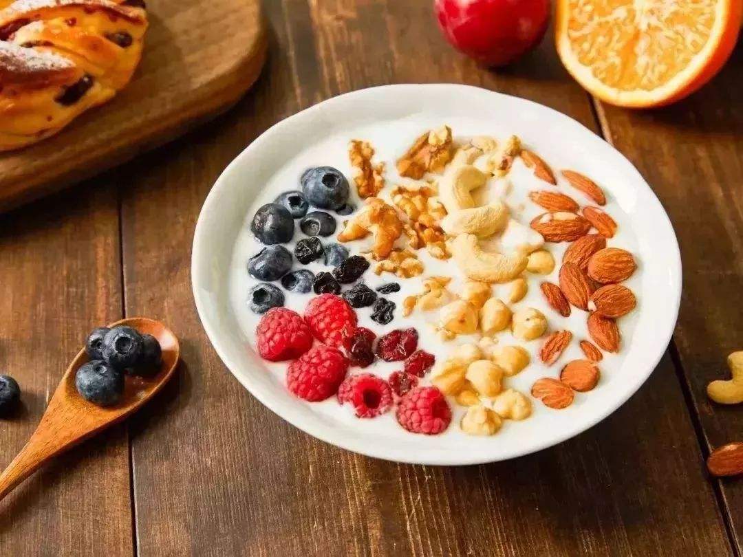 孕妈妈吃龙虾宝宝早产,辣妈吃龙虾孩子早产