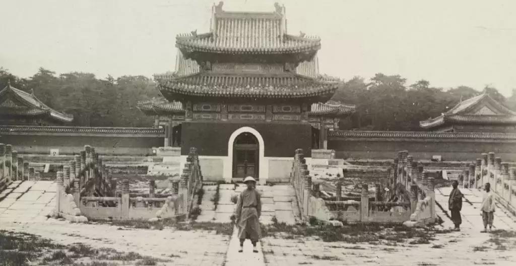 和珅是怎么从侍卫成为一品大员的,清朝大内侍卫和珅